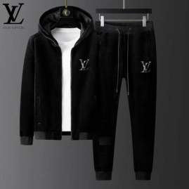 Picture of LV Sweater Suits _SKULVM-5XLkdtr11841034